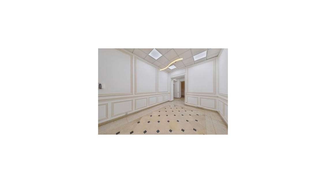À louer bureaux 528m² R+1 HQE à Clichy