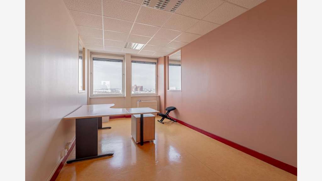 Location bureaux 266m² à Clichy limite Saint Ouen
