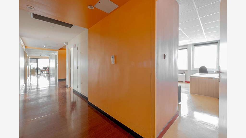 Location bureaux 266m² à Clichy limite Saint Ouen