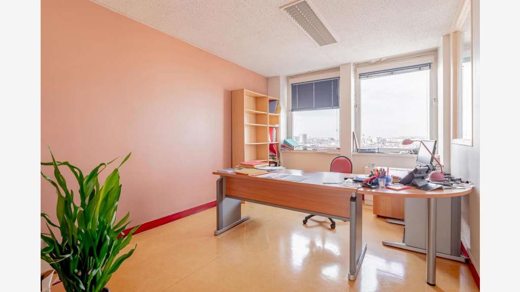 Location bureaux 266m² à Clichy limite Saint Ouen