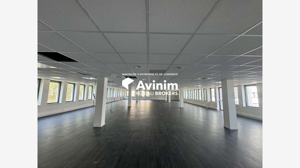 A louer plateaux bureaux climatisés 388m² à Clichy