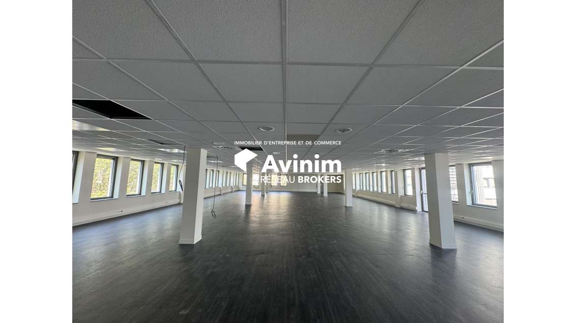 A louer plateaux bureaux climatisés 388m² à Clichy