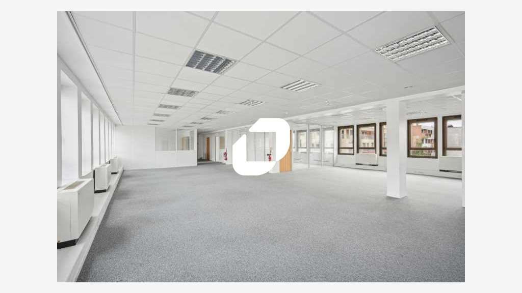 A louer Bureaux 240m² Clichy