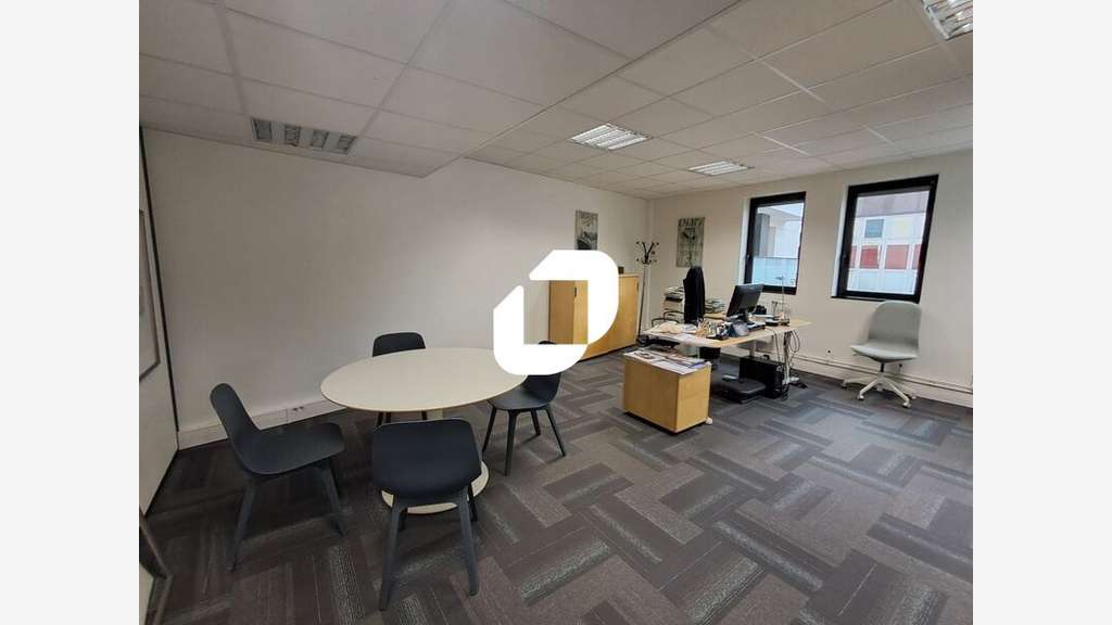 A louer Bureaux 159m² Clichy