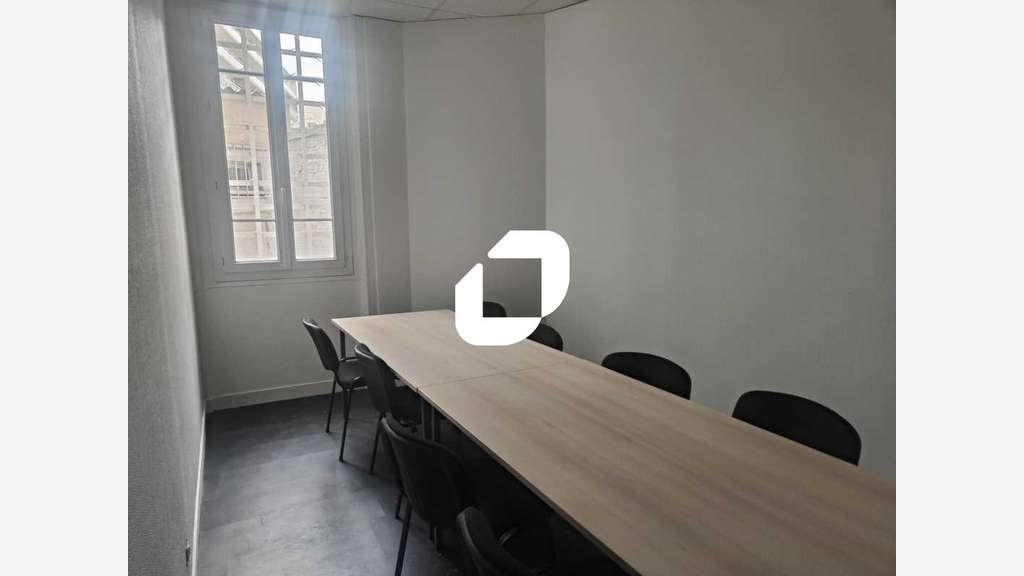 A louer Bureaux 141m² Clichy