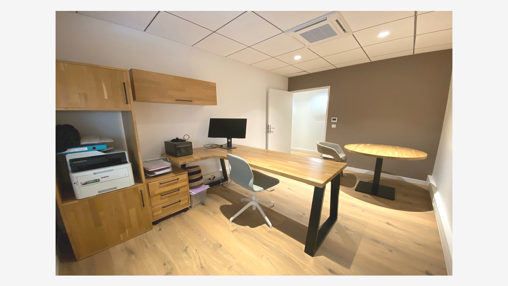 A louer bureaux aménagés de 166m² à Mauguio