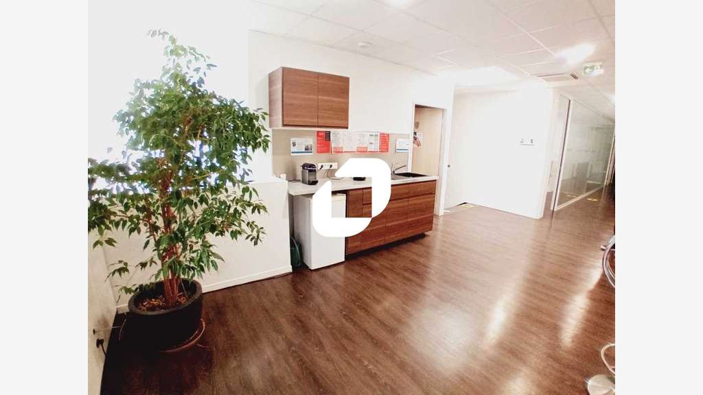 A louer Bureaux 114m² Collegien