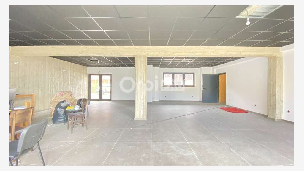 Bureau neuf 95m² RDC à louer à Horbourg-Wihr