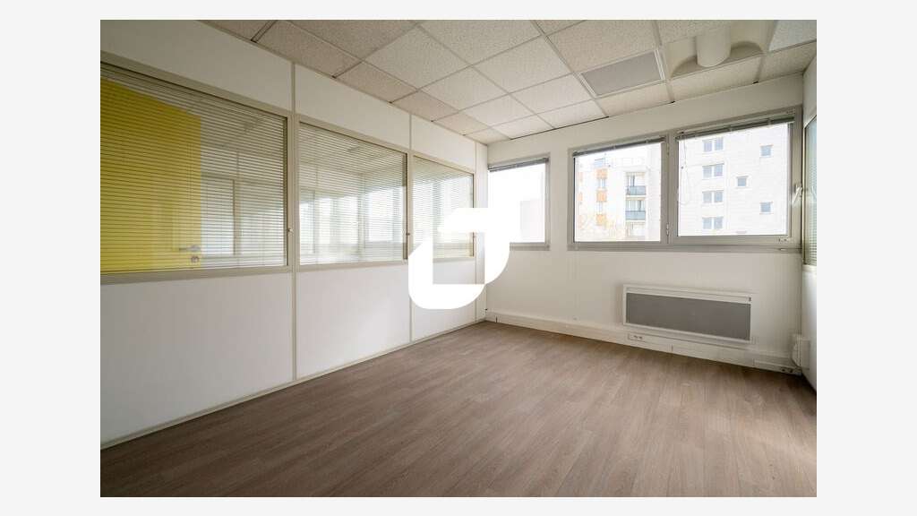 A louer Bureaux 309m² Colombes
