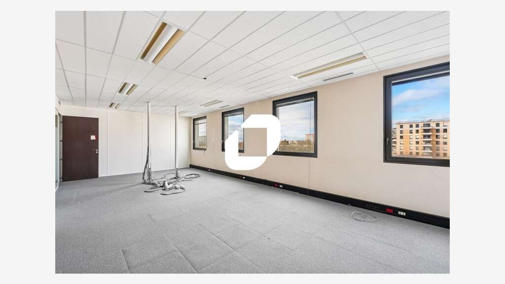 A louer Bureaux 1077m² Colombes