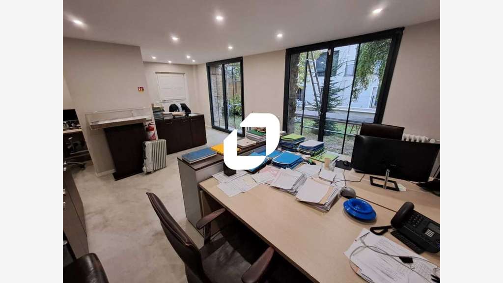 A louer Bureaux 100m² Colombes