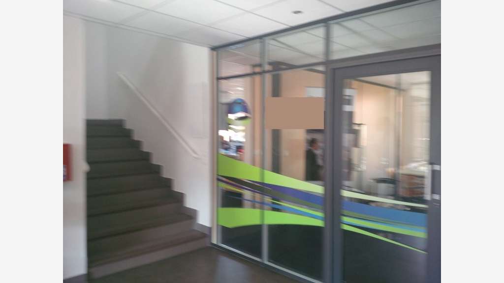A louer bureaux 2366 m² Colomiers bon empl.