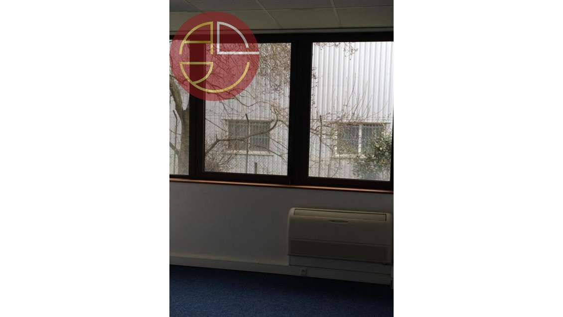A louer bureaux 626 m² Colomiers accès sec.