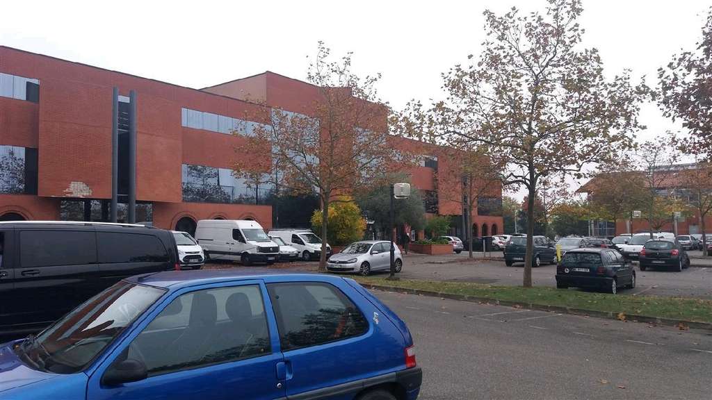 Loue bureaux 10366m² Nord-Ouest Toulouse Colomiers