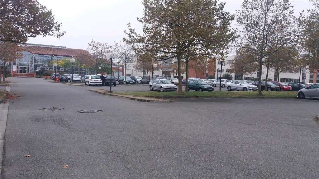 Loue bureaux 10366m² Nord-Ouest Toulouse Colomiers
