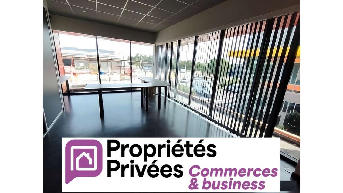 À LOUER - 480 m² - Bureaux et Showroom
