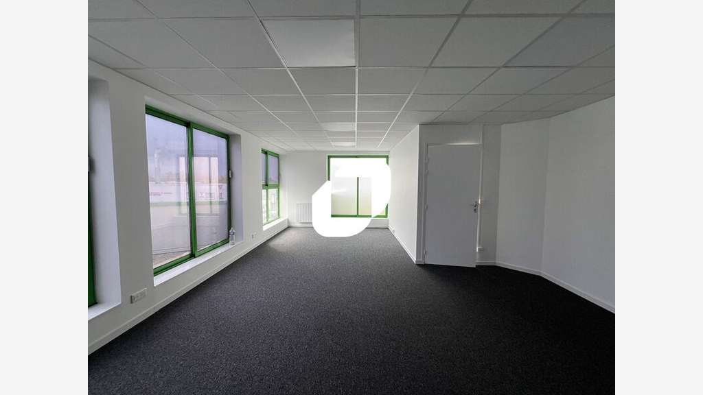 A louer Bureaux 59m² Combs la ville