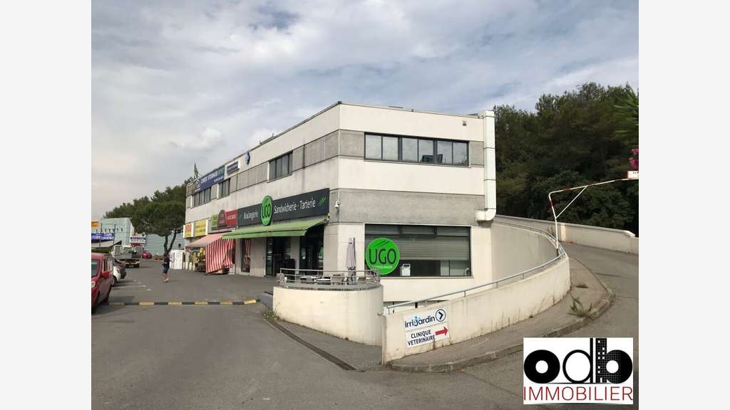 Locaux 200m² à louer à Vallauris