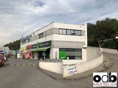 Locaux 200m² à louer à Vallauris