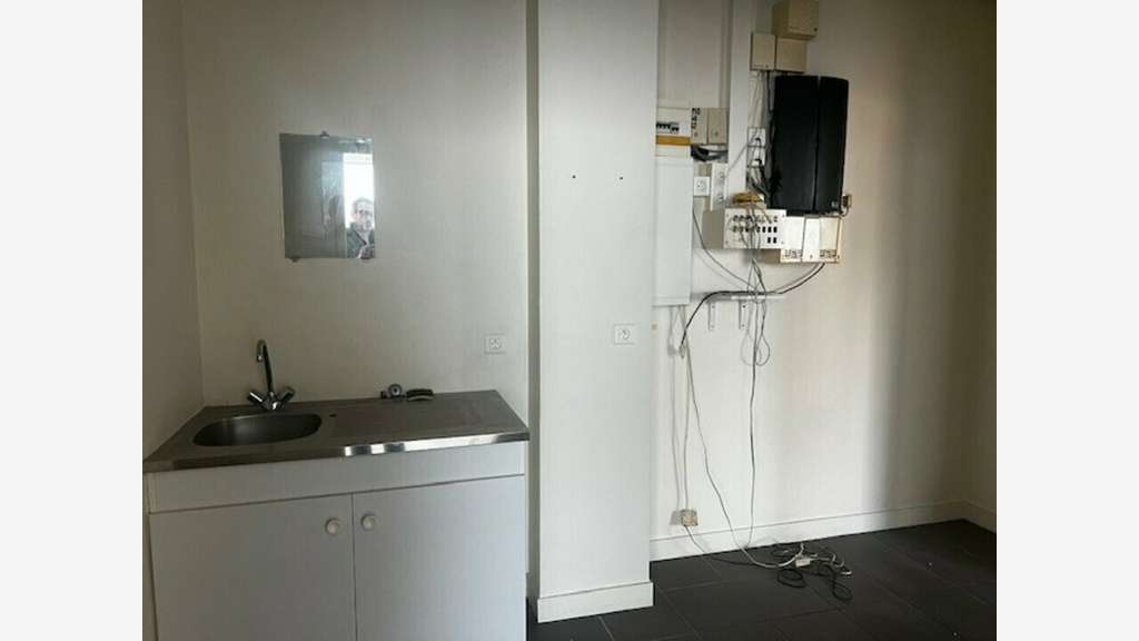 à louer bureaux commerciaux 107m² Leclerc Thouars