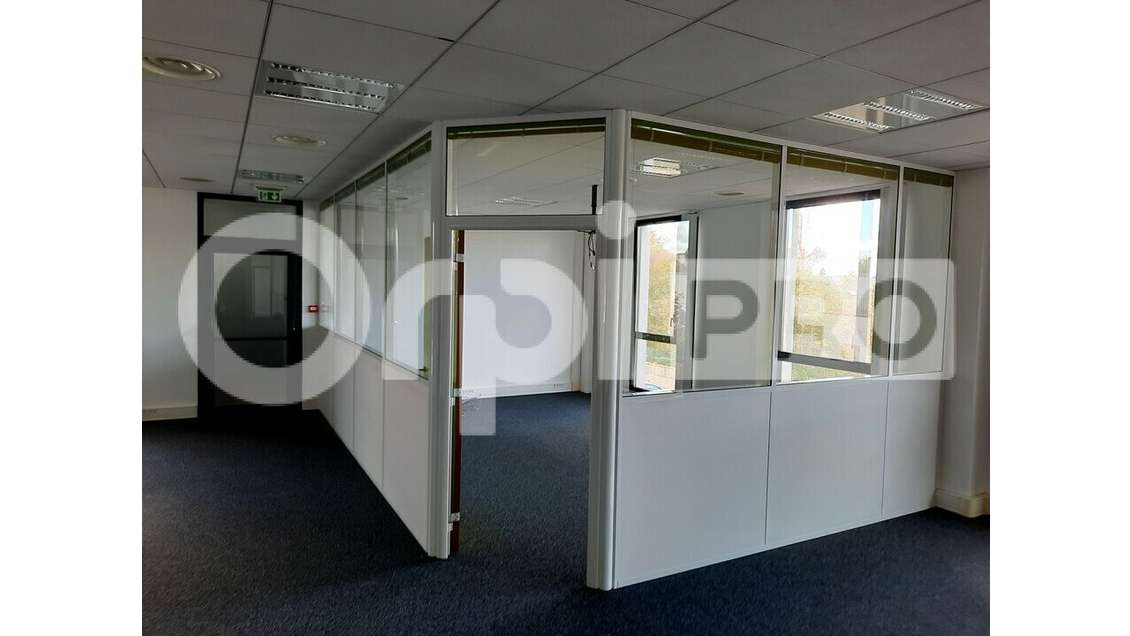 A louer bureaux 219m² R+1 ascenseur à Compiègne