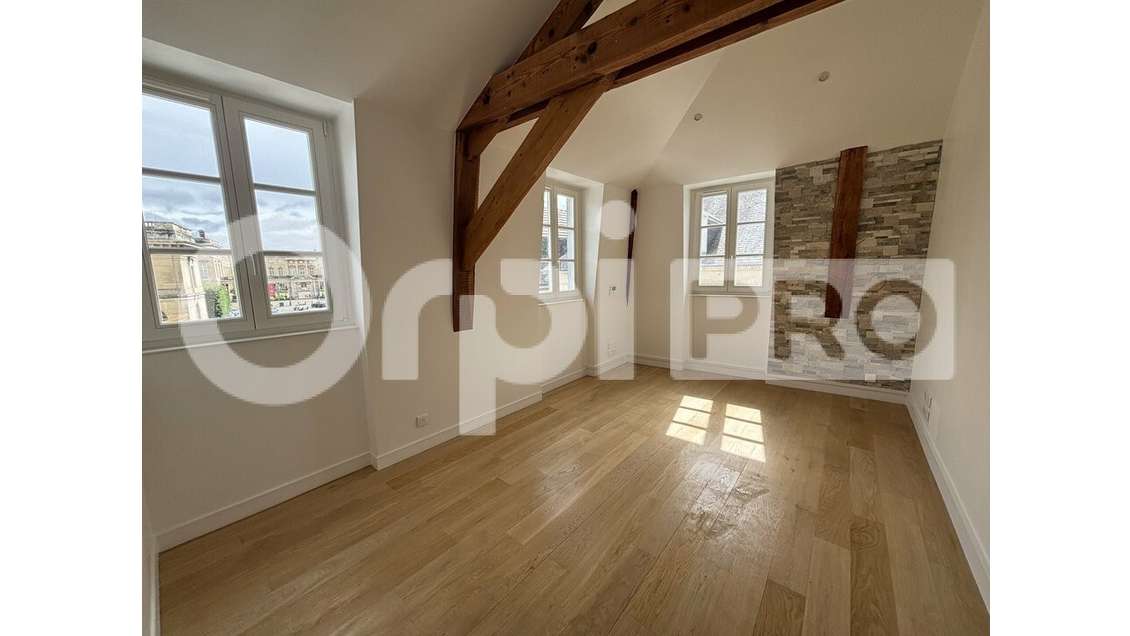 Bureau de 14m² à louer en centre ville Compiègne