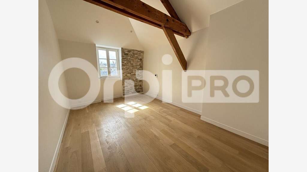 Bureau de 14m² à louer en centre ville Compiègne