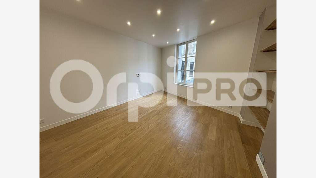 Bureau de 14m² à louer en centre ville Compiègne