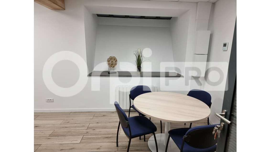 A louer bureau 20m² en centre-ville de Compiègne