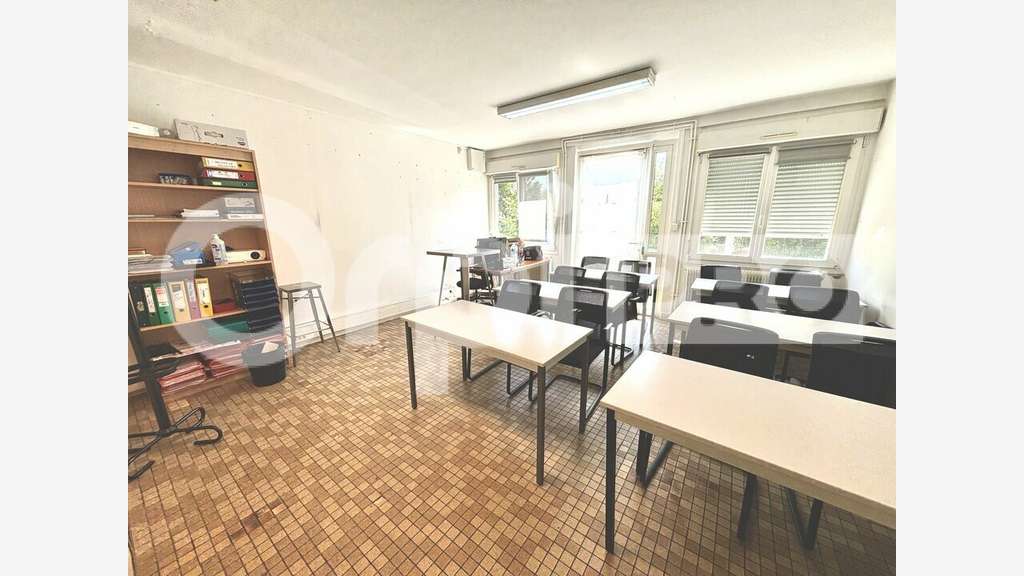 A louer bureaux 350m² sur deux niveaux à Compiègne
