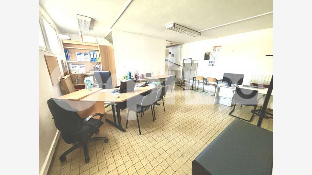 A louer bureaux 350m² sur deux niveaux à Compiègne