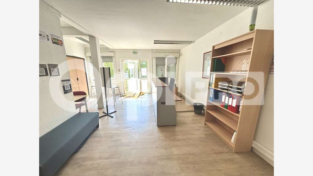 A louer bureaux 350m² sur deux niveaux à Compiègne