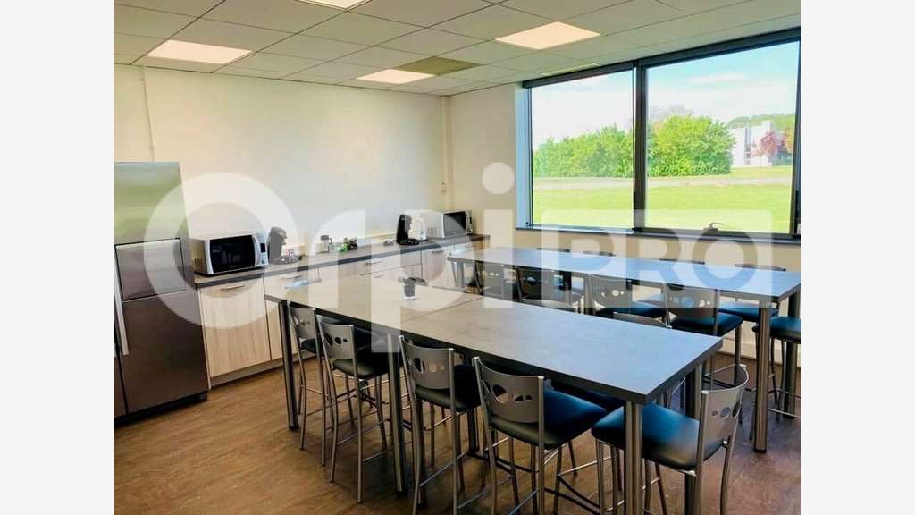 Bureau 480m² à louer ZAC de Mercières à Compiègne
