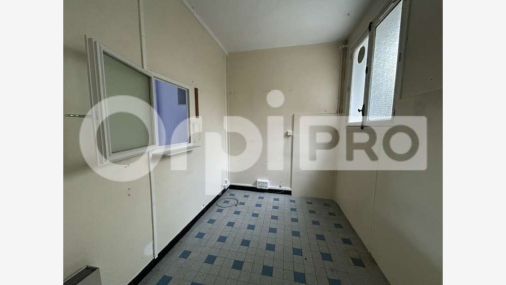A louer bureaux 52m² rue des Domeliers Compiègne