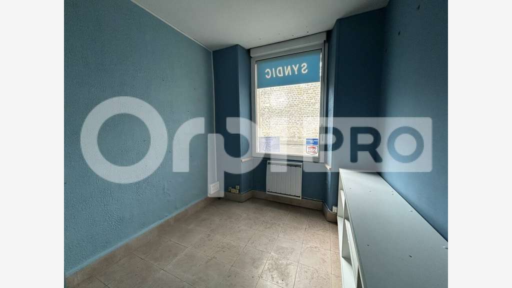 A louer bureaux 52m² rue des Domeliers Compiègne