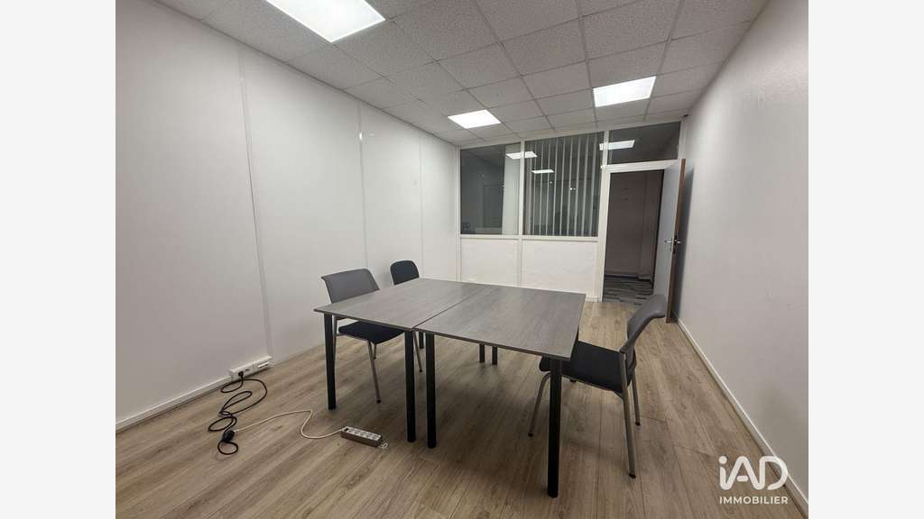 A louer 2 bureaux 10 et 18m² à Compiègne