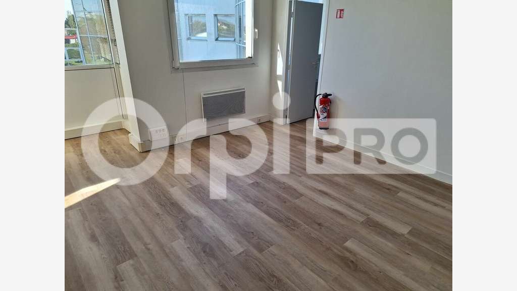 Bureau R+3 à louer à Compiègne ZAC de Mercières
