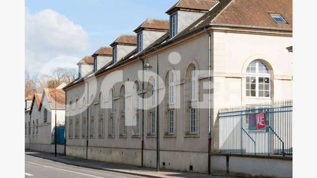A louer local professionnel de 18m² à Compiègne
