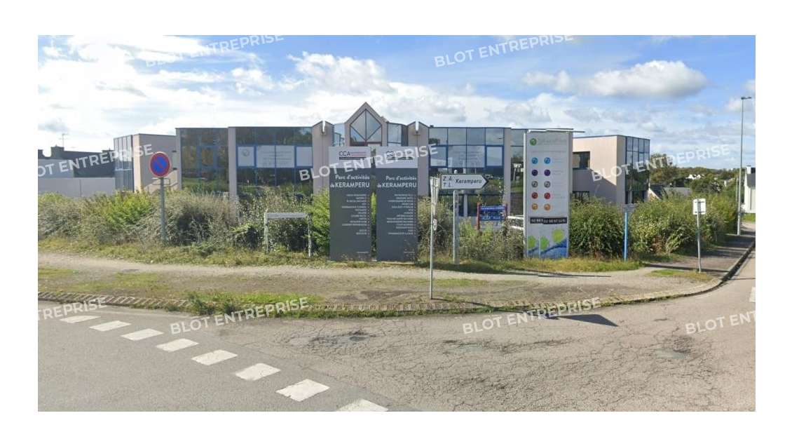 A louer bureaux 348m² à Concarneau ZA