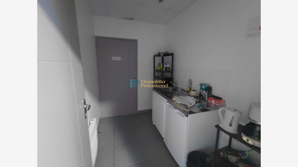 A louer bureaux 120m² à l'entrée de Concarneau