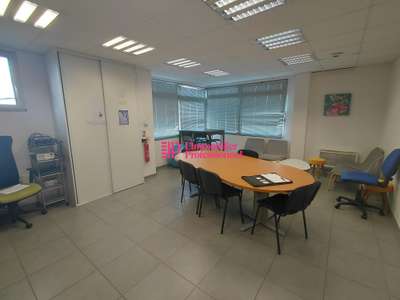 A louer bureaux 120m² à l'entrée de Concarneau