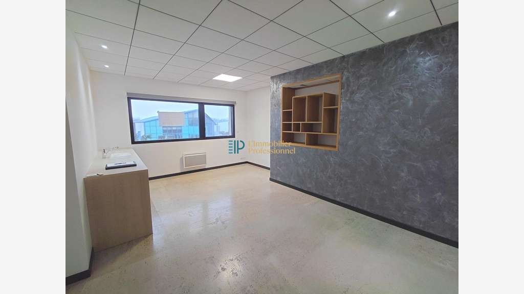 A louer plateau de bureaux 195m² à Concarneau