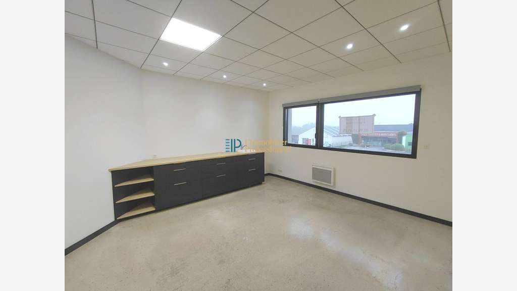 A louer plateau de bureaux 195m² à Concarneau