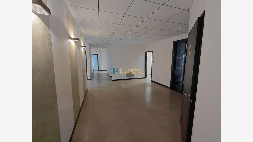 A louer plateau de bureaux 195m² à Concarneau