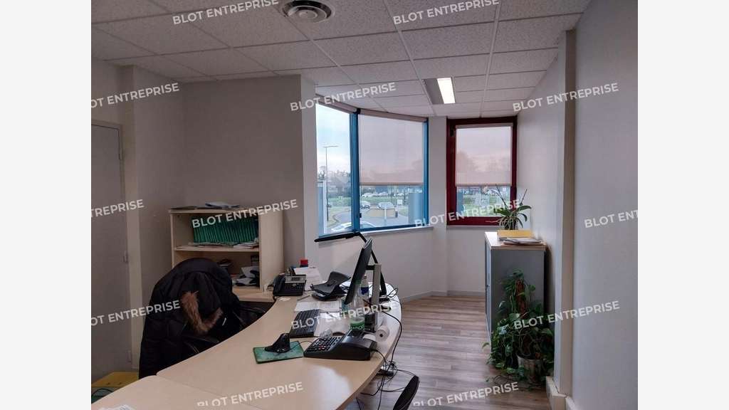 A louer bureaux 85m² Concarneau zone de Keramperu