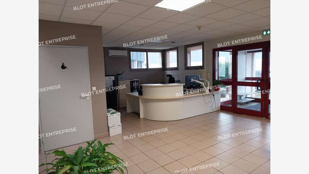 A louer bureaux 85m² Concarneau zone de Keramperu
