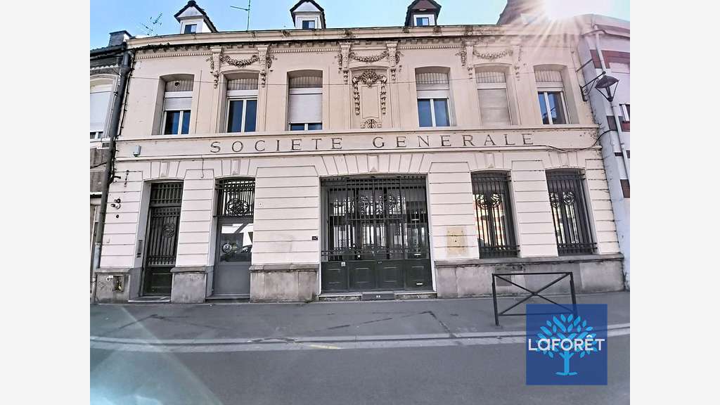 Local commercial Condé-Sur-L'Escaut 215 m2