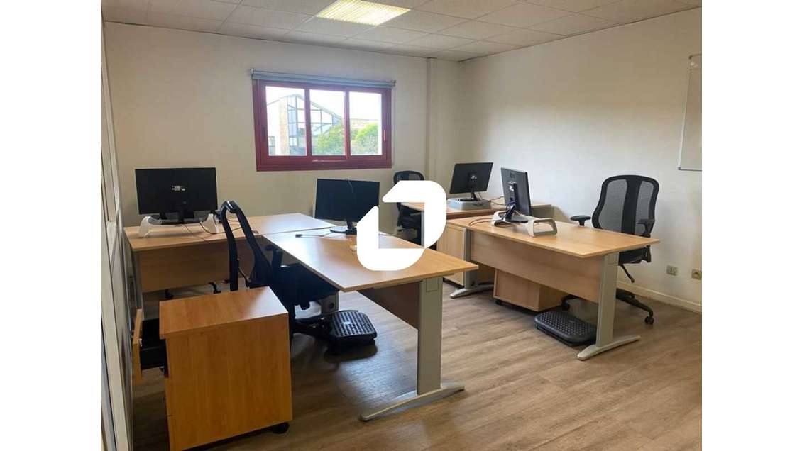 A louer Bureaux 360m² Conflans sainte honorine