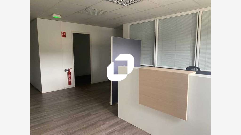 A louer Bureaux 360m² Conflans sainte honorine
