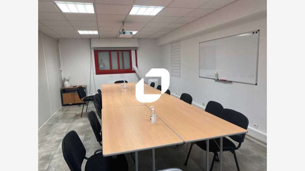 A louer Bureaux 360m² Conflans sainte honorine